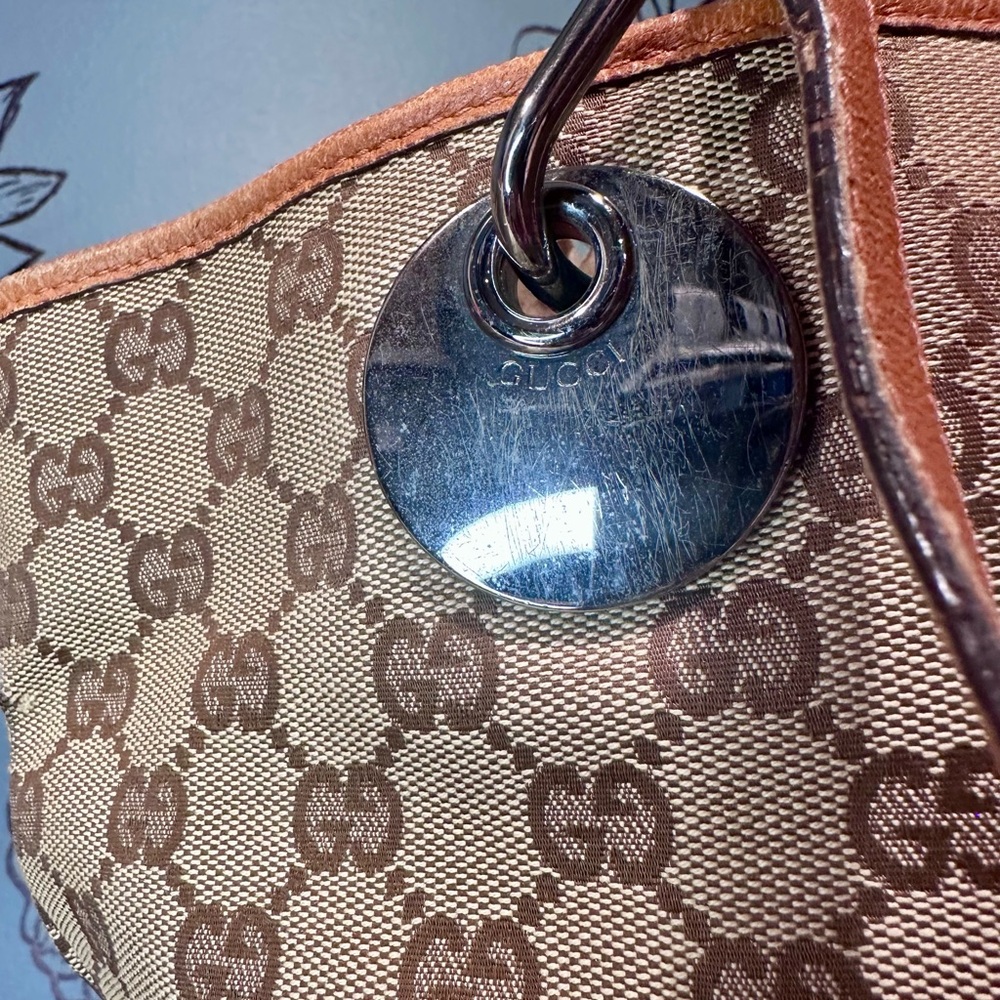 Gucci GG Logo Vintage Canvas Shoulder Bag - Picture 3 of 15